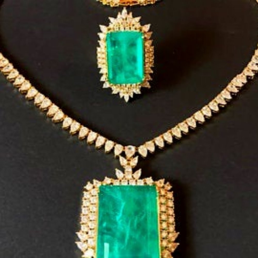 ROYAL COLLECTION JEWELRY